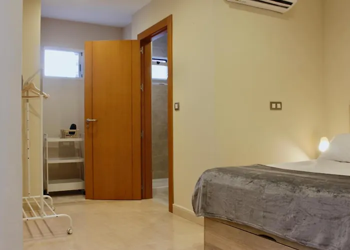 New In Center Apartment *