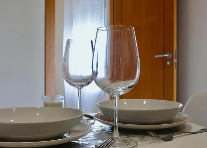 New In Center Apartment *