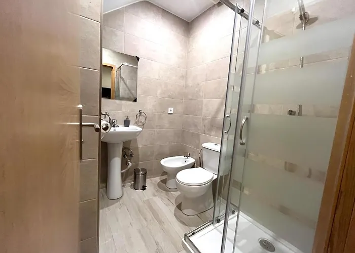 New In Center Apartment *
